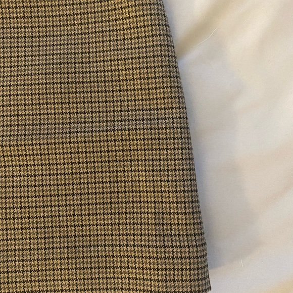 H&M brown/black plaid A Line skirt - Picture 4 of 4